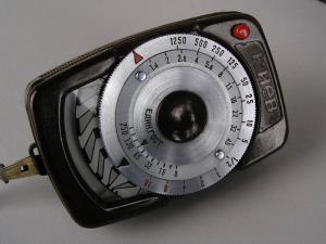 USSRPhoto.com - Russian / Soviet Cameras Wiki Catalog - KIEV Light Meter